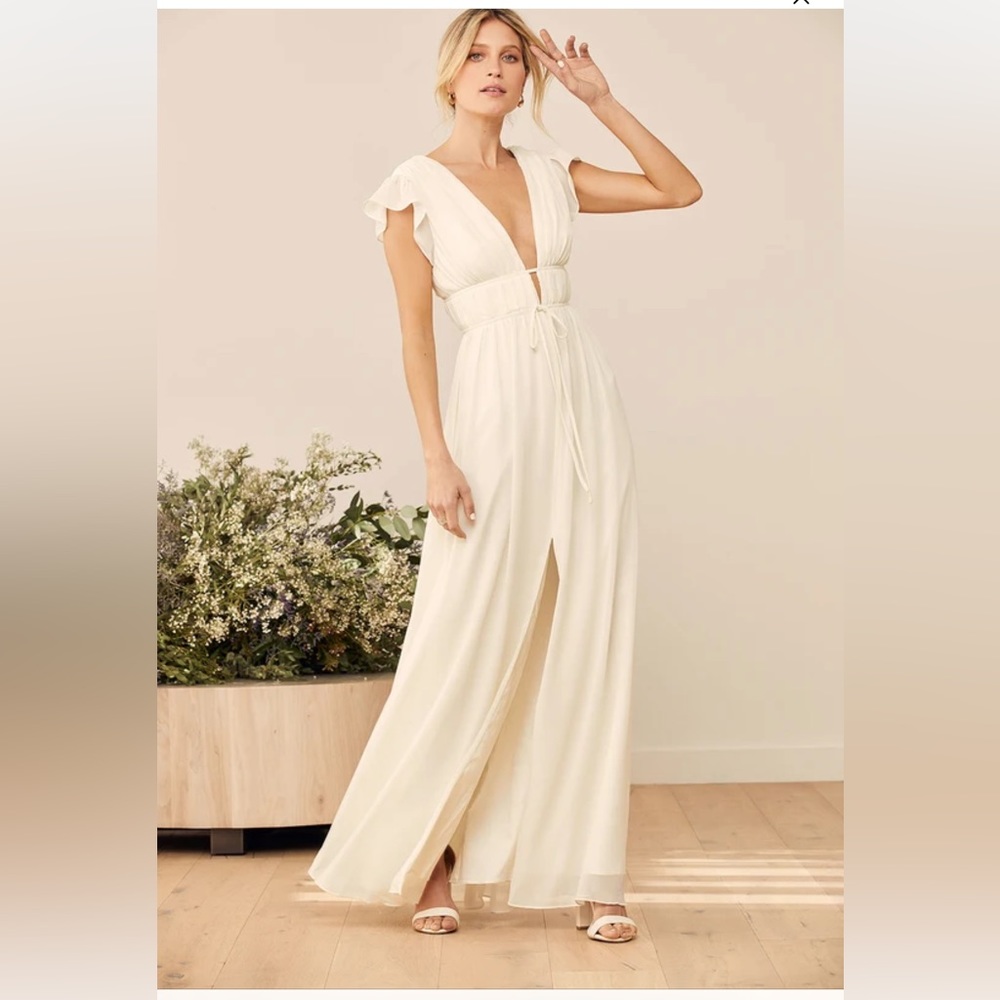 Lulus exclusive!